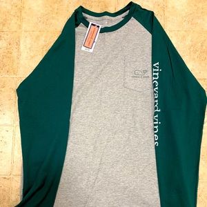 NEW Vineyard Vines Boys XL